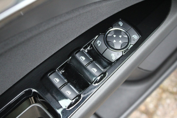 Ford Mondeo 2.0 IVCT HEV Titanium