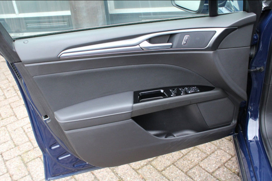 Ford Mondeo 2.0 IVCT HEV Titanium