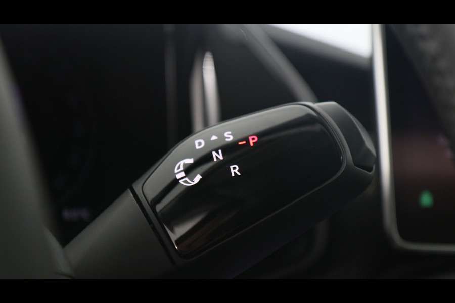 Škoda Kodiaq 1.5 TSI 150pk MHEV Business Edition 7p. DSG / Navigatie / Stoelverwarming / Camera / Trekhaak wegklapbaar