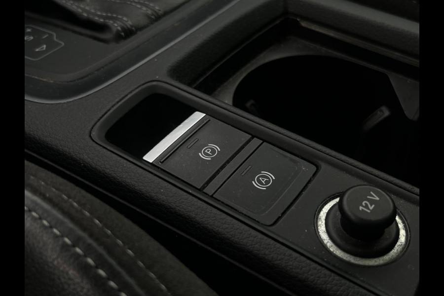 Audi Q3 35 TFSI 3x S Line Pro, Automaat, Pano, CarPlay, Camera, Cruise, Virtual Cockpit, 19"LM