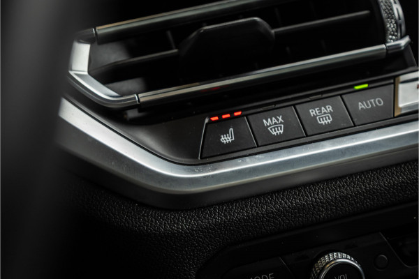 BMW 3-serie 330i High Executive Edition - M Sport | Origineel NL | Volleder | HUD | Camera