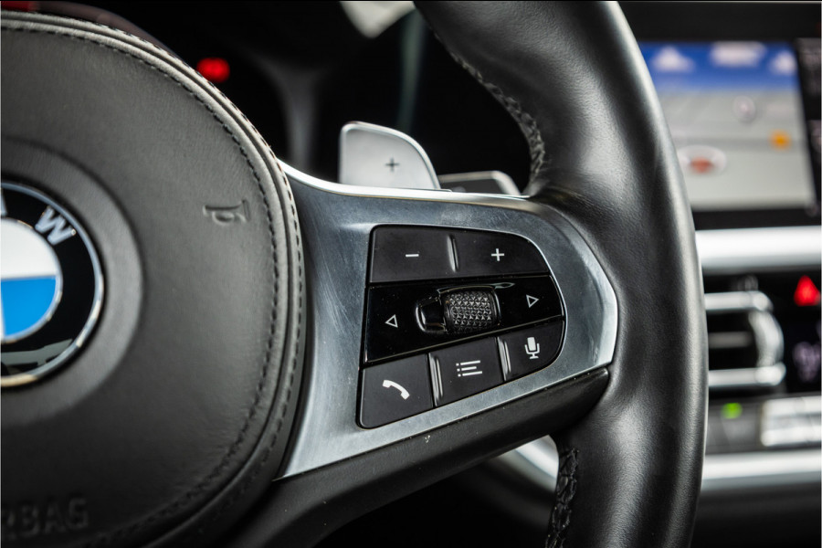 BMW 3-serie 330i High Executive Edition - M Sport | Origineel NL | Volleder | HUD | Camera