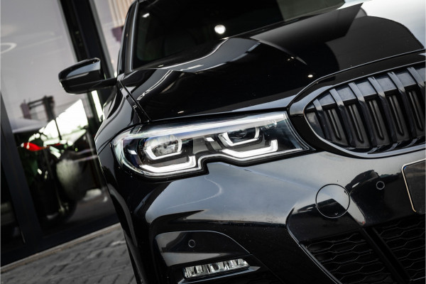 BMW 3-serie 330i High Executive Edition - M Sport | Origineel NL | Volleder | HUD | Camera