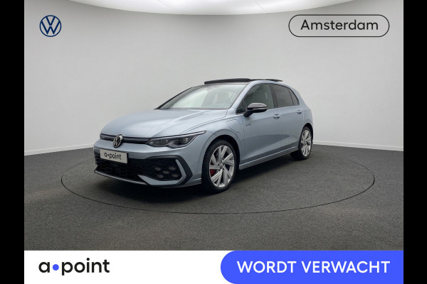 Volkswagen Golf 1.5 eHybrid GTE 272 pk Automaat (DSG) | Verlengde garantie | Navigatie | Panoramadak | Trekhaak (wegklapbaar) | Parkeersensoren (Park assist) | Achteruitrijcamera | Stoelverwarming |