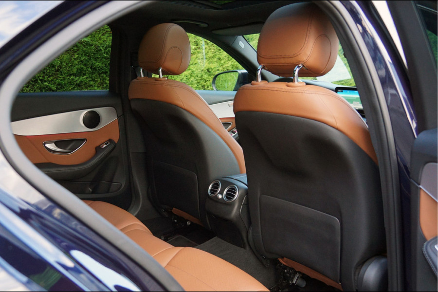 Mercedes-Benz C-Klasse C 180 AMG line | Sound Multibeam Panoramadak Bruin leder Artico