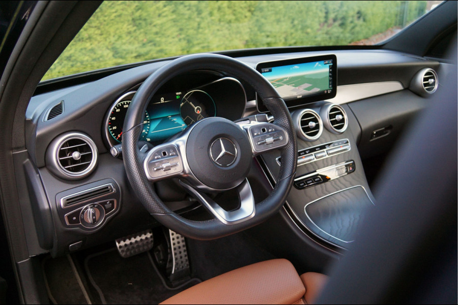 Mercedes-Benz C-Klasse C 180 AMG line | Sound Multibeam Panoramadak Bruin leder Artico