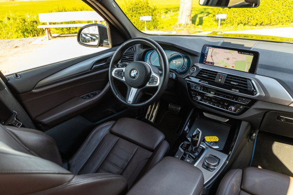BMW X3 SDrive20i High Executive M-Sport I Panoramadak I Adaptive Led I Mokka Leder I Sportstoelen I BTW