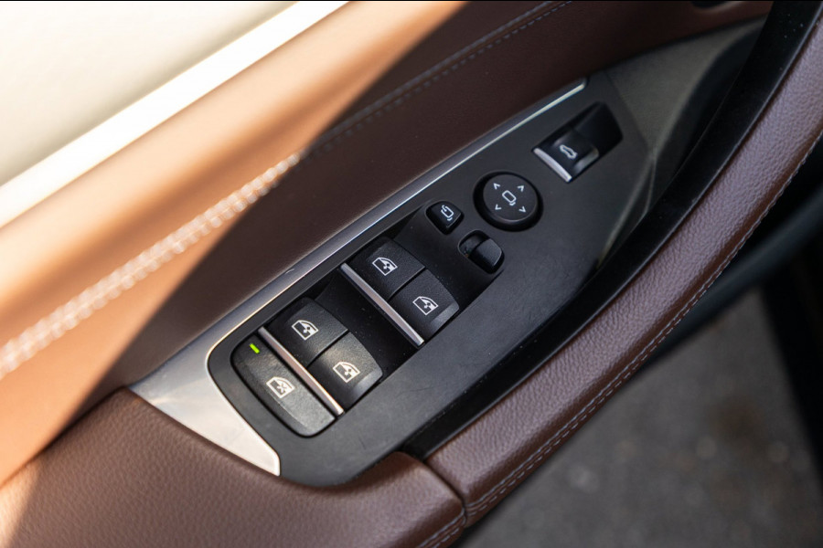 BMW X3 SDrive20i High Executive M-Sport I Panoramadak I Adaptive Led I Mokka Leder I Sportstoelen I BTW