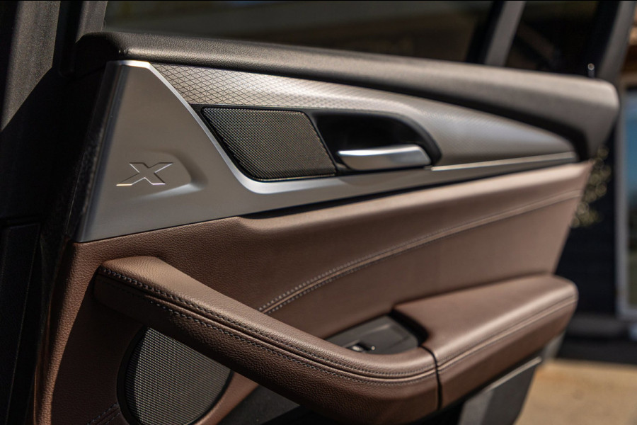 BMW X3 SDrive20i High Executive M-Sport I Panoramadak I Adaptive Led I Mokka Leder I Sportstoelen I BTW