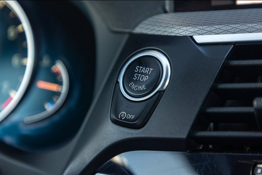 BMW X3 SDrive20i High Executive M-Sport I Panoramadak I Adaptive Led I Mokka Leder I Sportstoelen I BTW