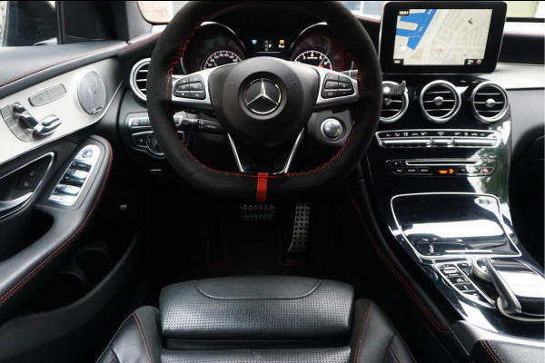 Mercedes-Benz GLC AMG 43 4MATIC Aut9 | NL AUTO | Burmester | Black on Black | Trekhaak (wegklapbaar) | 21inch | Diamond grille | Treeplanken |