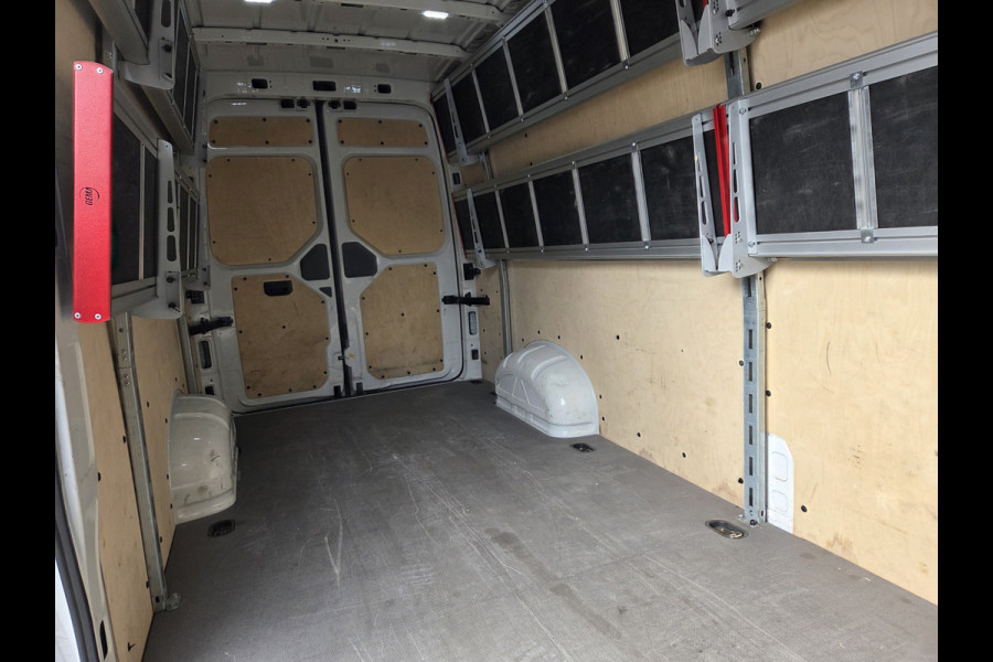 Volkswagen Crafter / MAN TGE 35 2.0 140Pk Automaat Lang L4 H3 Airco Achteruitrijcamera Carplay