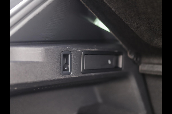 Volkswagen Tiguan 2.0 TDI 4Motion | R-Line | H/K | Leder | 360° Camera | DCC | Pano