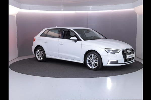 Audi A3 Sportback 1.4 e-tron Sport 204pk | Parksensors| Camera| 17'LM-velgen | verwarmde voorstoelen