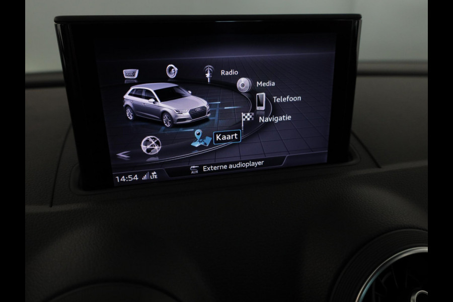 Audi A3 Sportback 1.4 e-tron Sport 204pk | Parksensors| Camera| 17'LM-velgen | verwarmde voorstoelen