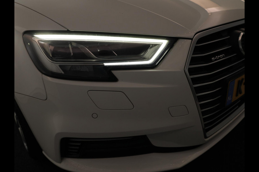 Audi A3 Sportback 1.4 e-tron Sport 204pk | Parksensors| Camera| 17'LM-velgen | verwarmde voorstoelen