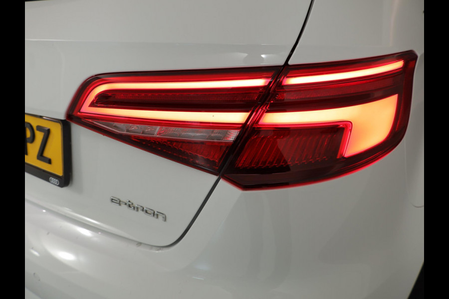 Audi A3 Sportback 1.4 e-tron Sport 204pk | Parksensors| Camera| 17'LM-velgen | verwarmde voorstoelen