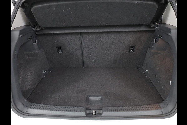 Volkswagen T-Cross 1.0 TSI Life 95pk 5bak| Airco| Trekhaak| LM-velgen