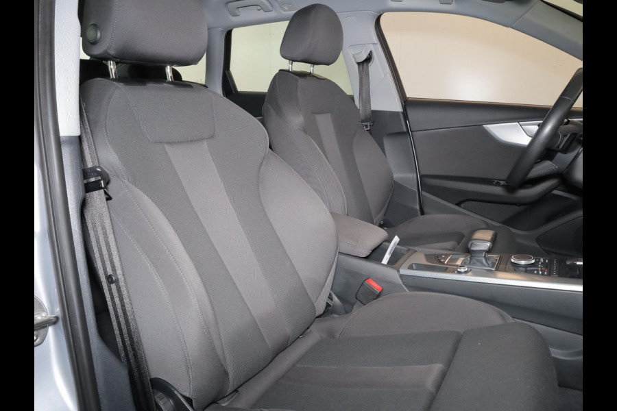 Audi A4 Avant 35 TFSI Sport Lease Edition 150pk | Navigatie | 17 inch Lichtmetalen velgen | Climatronic |   Sportstoelen | Parkeersensoren achter