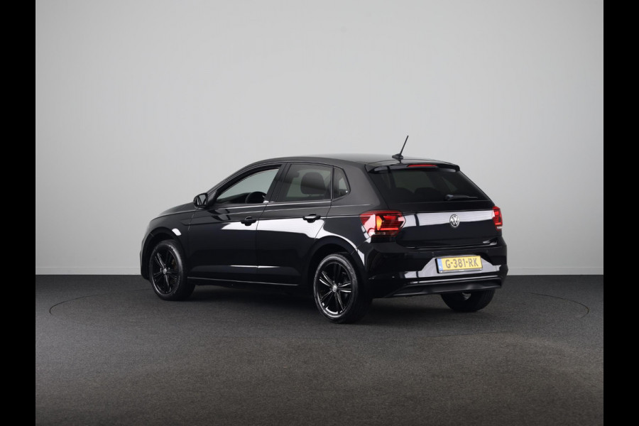 Volkswagen Polo 1.0 TSI Comfortline 95 pk | Navigatie | Parkeersensoren | Adaptieve cruise control | Apple Carplay/Android Auto |