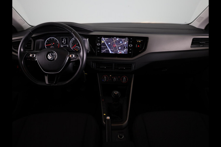 Volkswagen Polo 1.0 TSI Comfortline 95 pk | Navigatie | Parkeersensoren | Adaptieve cruise control | Apple Carplay/Android Auto |
