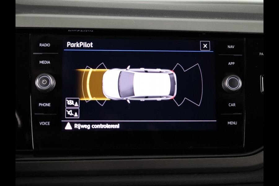 Volkswagen Polo 1.0 TSI Comfortline 95 pk | Navigatie | Parkeersensoren | Adaptieve cruise control | Apple Carplay/Android Auto |