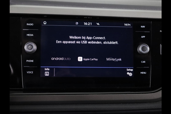 Volkswagen Polo 1.0 TSI Comfortline 95 pk | Navigatie | Parkeersensoren | Adaptieve cruise control | Apple Carplay/Android Auto |