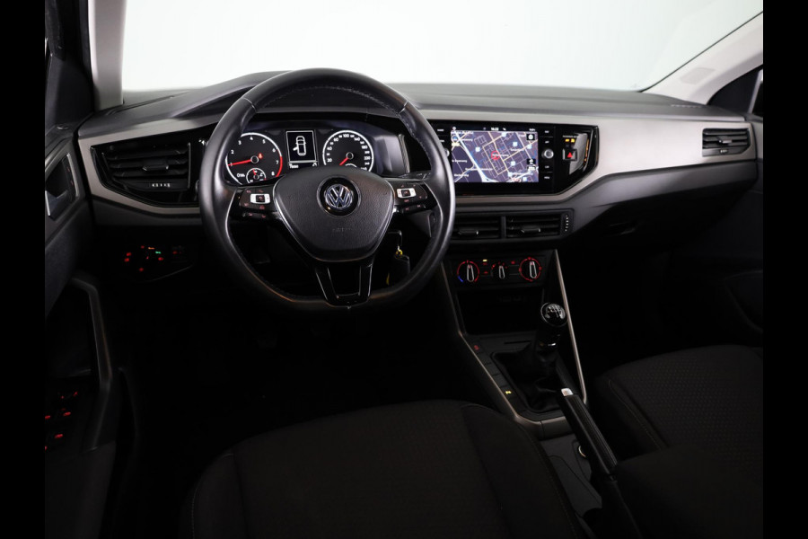 Volkswagen Polo 1.0 TSI Comfortline 95 pk | Navigatie | Parkeersensoren | Adaptieve cruise control | Apple Carplay/Android Auto |