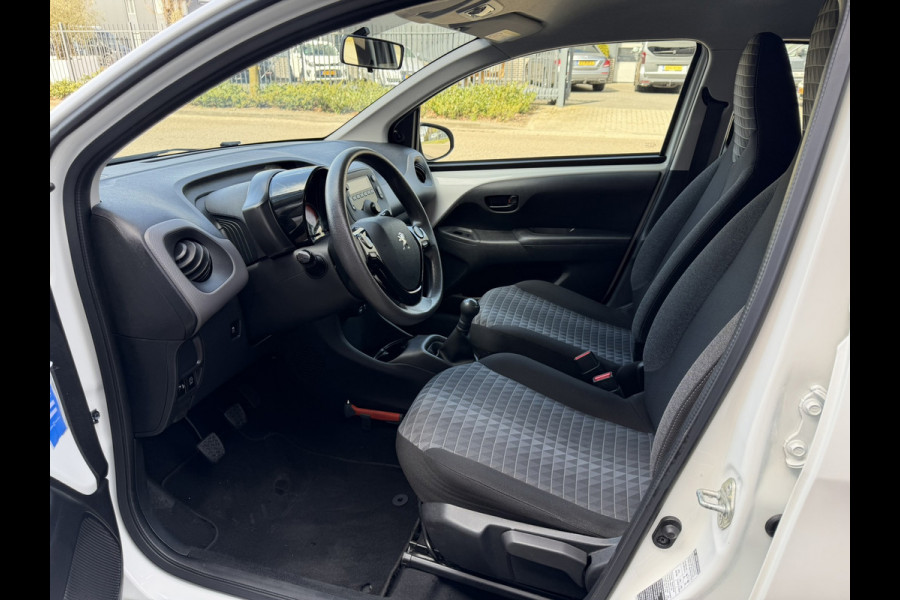 Peugeot 108 1.0 e-VTi Airco / ALL-Season banden / Bluetooth / 1e Eigenaar / Origineel NED-108 / Facturen onderhoud aanwezig