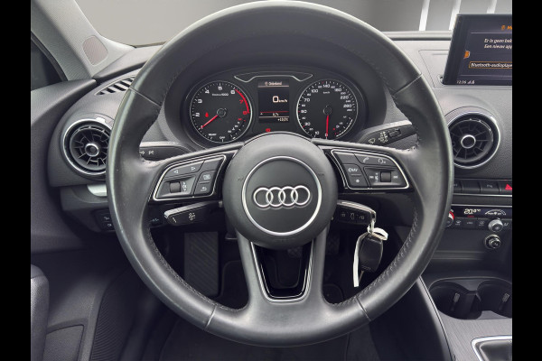 Audi A3 Sportback 30 TFSI | Navi | Parkeersensors V+A | Airco (automatisch) | 16"| Bluetooth |