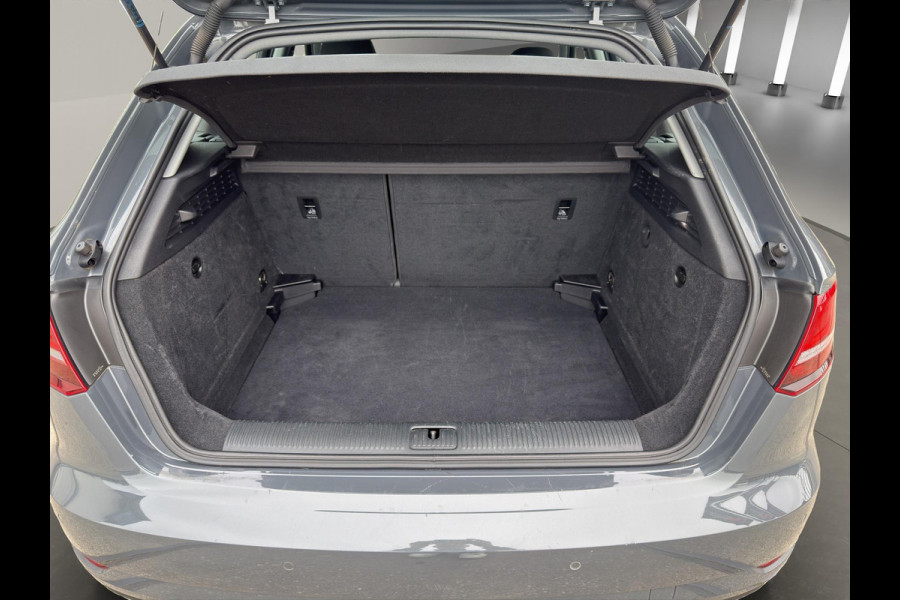Audi A3 Sportback 30 TFSI | Navi | Parkeersensors V+A | Airco (automatisch) | 16"| Bluetooth |