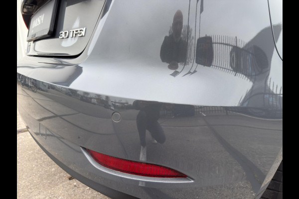 Audi A3 Sportback 30 TFSI | Navi | Parkeersensors V+A | Airco (automatisch) | 16"| Bluetooth |