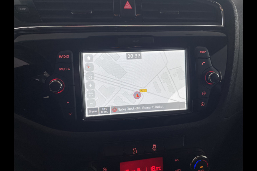 Kia cee'd 1.6 GDI DynamicLine Achteruitrijcamera - Apple carplay - Trekhaak afneembaar - Parkeersensor achter - Cruise control - Bluetooth - Elektrische ramen - Led verlichting - Radio - Stuur multifunctioneel - Stuur leder - Start/stop systeem - Licht metalen velgen 16 inch - Mistlampen voor - Navigatie
