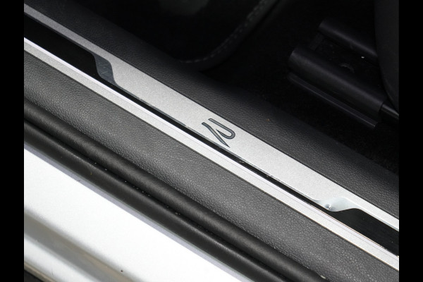 Volkswagen Tiguan 1.4 TSI eHybrid PHEV 245pk R-Line | IQ.Light | Panorama | 20" | 360 Camera | Keyless