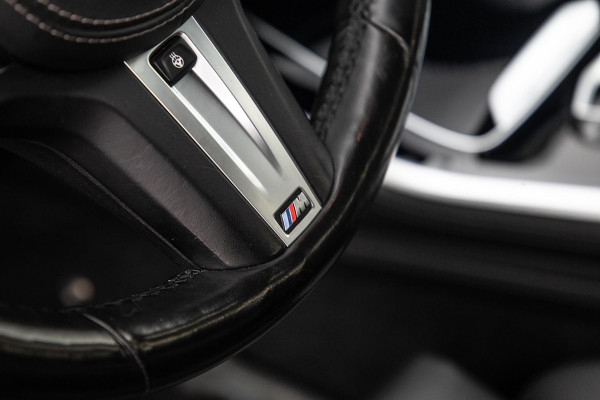 BMW X5 xDrive45e High Executive SKYLOUNGE / LASER / 4WIELSTURING / DIMAND POOK / LEDER / MAXTON / M PAKKET