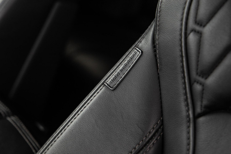 BMW X5 xDrive45e High Executive SKYLOUNGE / LASER / 4WIELSTURING / DIMAND POOK / LEDER / MAXTON / M PAKKET