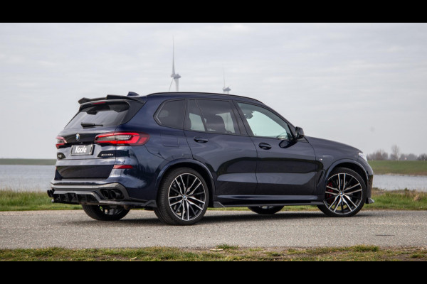 BMW X5 xDrive45e High Executive SKYLOUNGE / LASER / 4WIELSTURING / DIMAND POOK / LEDER / MAXTON / M PAKKET