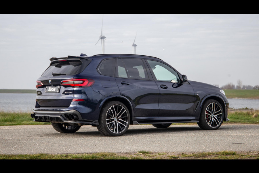 BMW X5 xDrive45e High Executive SKYLOUNGE / LASER / 4WIELSTURING / DIMAND POOK / LEDER / MAXTON / M PAKKET