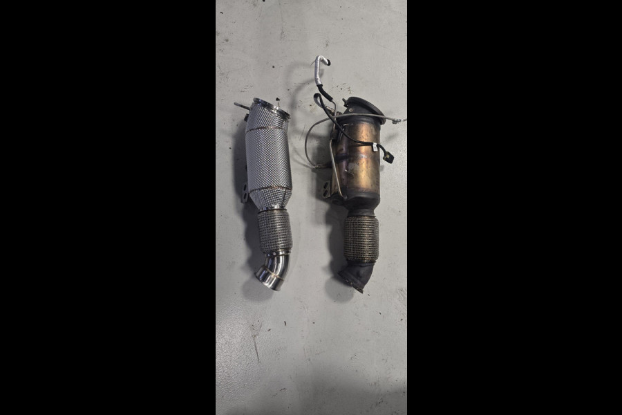 BMW X5 xDrive45e High Executive SKYLOUNGE / LASER / 4WIELSTURING / DIMAND POOK / LEDER / MAXTON / M PAKKET