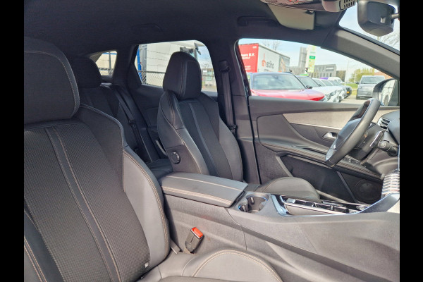 Peugeot 3008 1.2 EAT8 130Pk GT- Line /1e eigenaar /Stoelverwarming