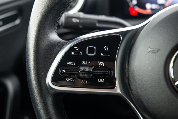 Mercedes-Benz A-Klasse 250 e Business Line AUTOMAAT / LEDER / CRUISE CONTROLE / CAMERA / CARPLAY