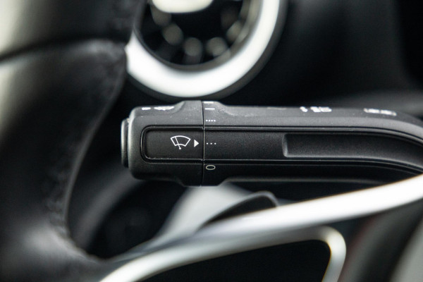 Mercedes-Benz A-Klasse 250 e Business Line AUTOMAAT / LEDER / CRUISE CONTROLE / CAMERA / CARPLAY