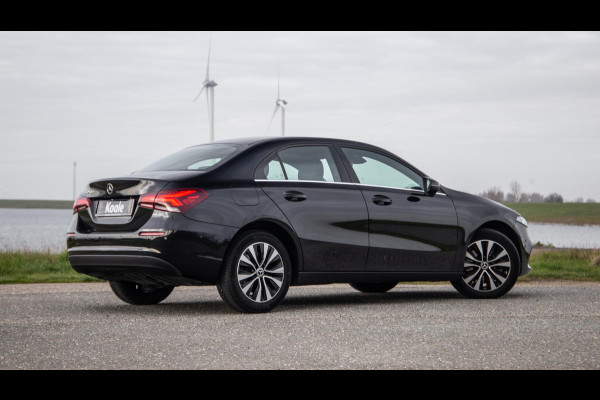 Mercedes-Benz A-Klasse 250 e Business Line AUTOMAAT / LEDER / CRUISE CONTROLE / CAMERA / CARPLAY