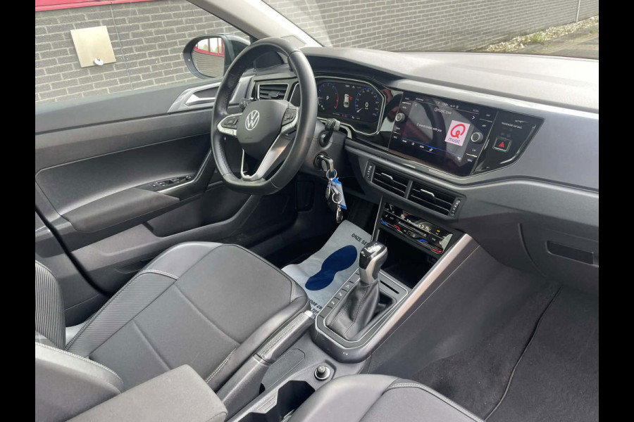 Volkswagen Taigo 1.0 TSI R-Line Business 'Ruby Red' / stoelverwarming / CarPlay