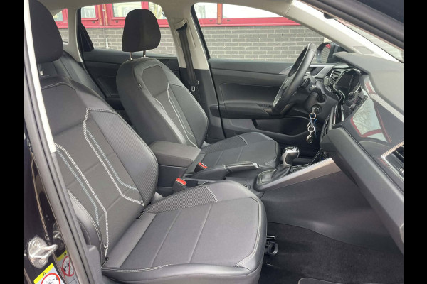 Volkswagen Taigo 1.0 TSI R-Line Business 'Ruby Red' / stoelverwarming / CarPlay