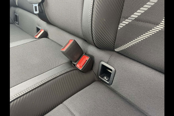 Volkswagen Taigo 1.0 TSI R-Line Business 'Ruby Red' / stoelverwarming / CarPlay