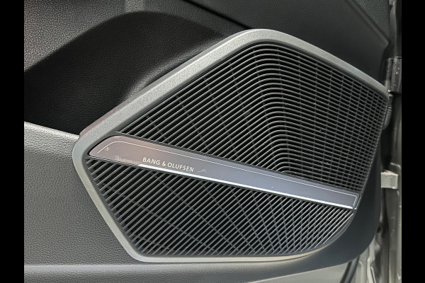 Audi Q5 55 TFSI e Quattro Competition | PANO | S--LINE | NARDO | TREKHAAK | LUCHTVERING