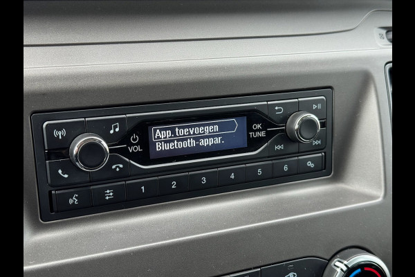 Ford Transit 350 2.0 TDCI L2H1 DC Trend 4WD | Open laadbak | Bluetooth | Kunstleder | 7-pers | Cruise| Radio | Airco | AWD 4x4