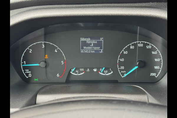 Ford Transit 350 2.0 TDCI L2H1 DC Trend 4WD | Open laadbak | Bluetooth | Kunstleder | 7-pers | Cruise| Radio | Airco | AWD 4x4