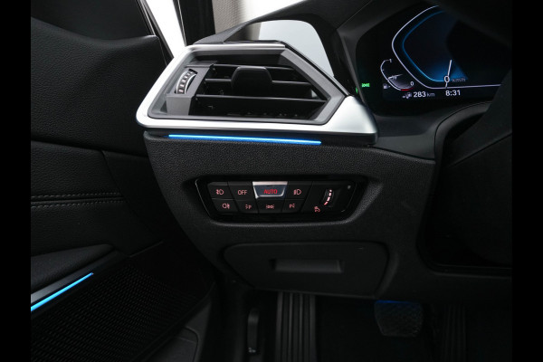 BMW 3-serie 330e eDrive Edition (Plug-In) (INCL-BTW) Aut. *LEATHER | FULL-LED | DIGI-COCKPIT | HEATED-SPORTSEATS | PRIVACYGLASS | AMBIENTLIGHT | DAB | NAVI-FULLMAP | ECC | CARPLAY | PDC | CRUI/SE | 18''ALU*